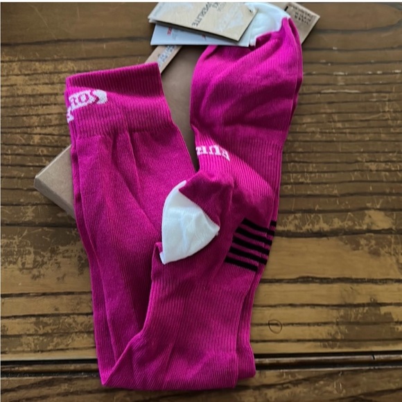 Ski / snowboard socks - 4 pair! - Picture 3 of 7